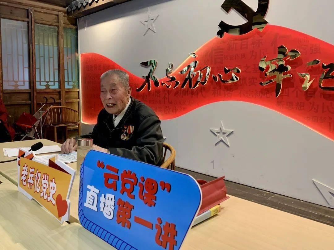 明日之后2阶枪口不可交易和可交易的合成可以卖嘛